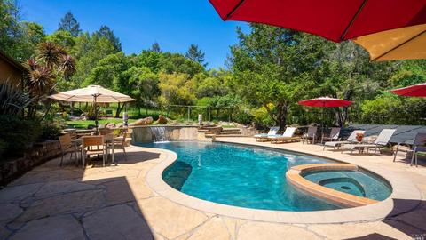 1055 Blue Oak Pl, Santa Rosa, CA 95404