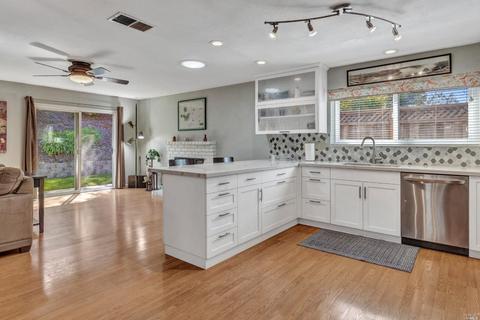 1248 Military St W, Benicia, CA 94510