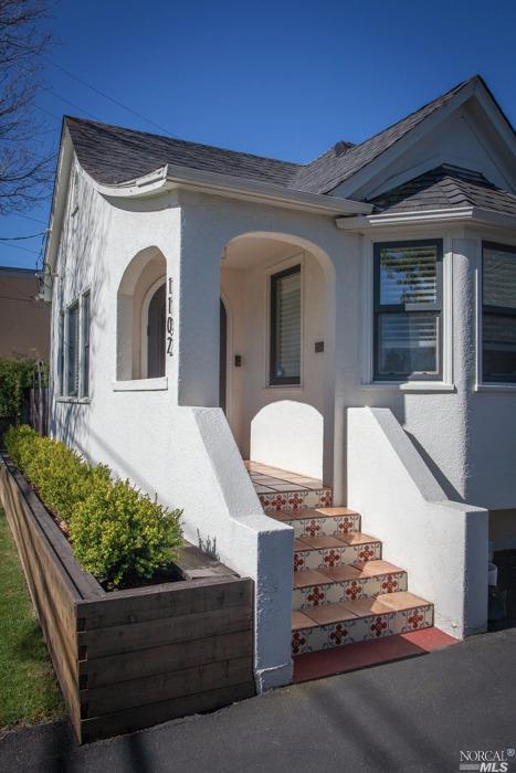 1102 D St, Petaluma, CA 94952 photo 2