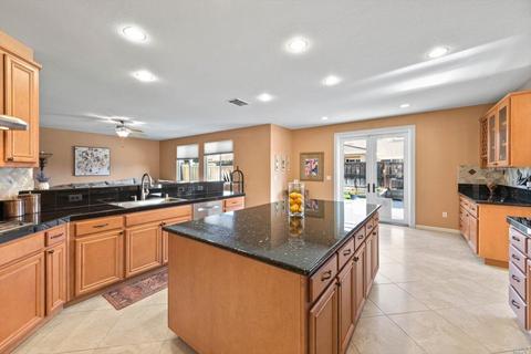 898 Hampton St, Vacaville, CA 95687 photo 16