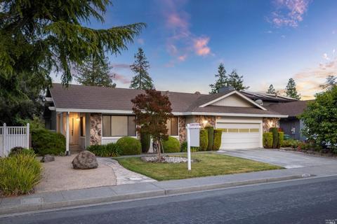 4508 Fairway Dr, Rohnert Park, CA 94928