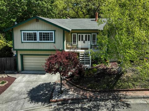65 Plata Ct, Novato, CA 94947