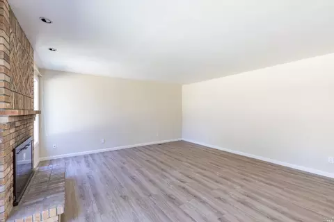 125 Thrushwing Ave, Windsor, CA 95492 photo 9