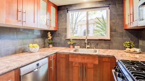 2527 Vallejo St, Santa Rosa, CA 95405