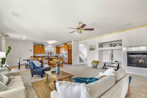 556 Ruby Dr, Vacaville, CA 95687 photo 17