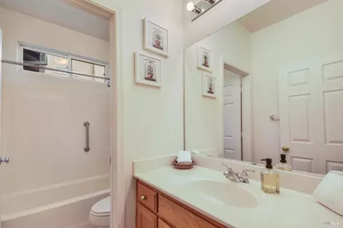 556 Ruby Dr, Vacaville, CA 95687 photo 34