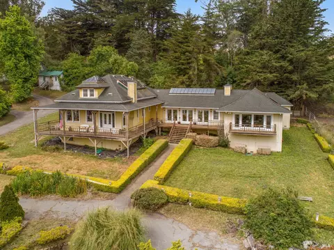 5700 Middle Rd, Petaluma, CA 94952