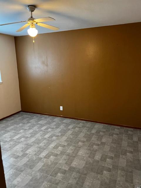 560 Greenbach St, Napa, CA 94559 photo 11