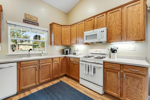 8557 Cypress Ave, Cotati, CA 94931 photo 15