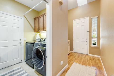 8557 Cypress Ave, Cotati, CA 94931 photo 9