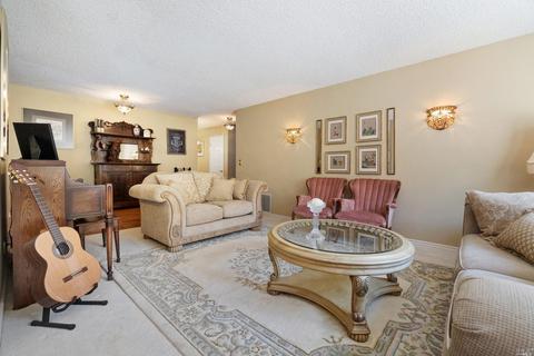 1365 Shea Ter, Vallejo, CA 94591 photo 7