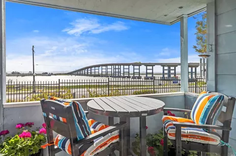 129 Lighthouse Dr, Vallejo, CA 94590 photo 2