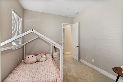 642 Periwinkle Dr, Vacaville, CA 95687 photo 13