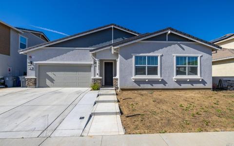 642 Periwinkle Dr, Vacaville, CA 95687 photo 5