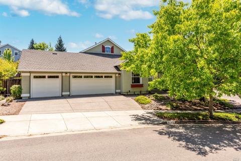 5766 Desoto Dr, Santa Rosa, CA 95409