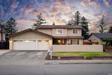 4811 Fairway Dr, Rohnert Park, CA 94928
