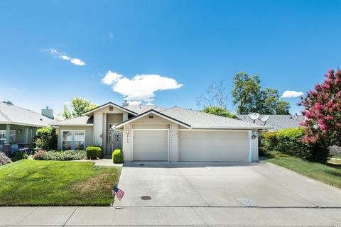 415 Lynd Way, Dixon, CA 95620