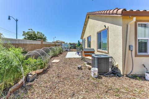 7031 E Samuel Ct, Vacaville, CA 95687 photo 4