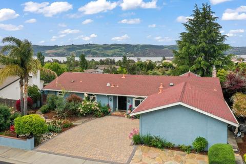 214 Chadwick Way, Benicia, CA 94510