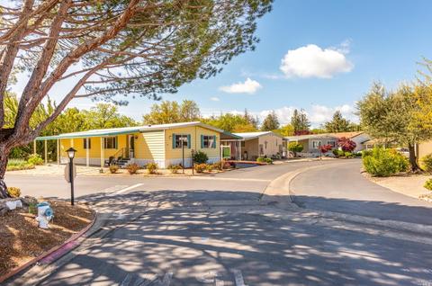 58 Estrella Dr, Santa Rosa, CA 95403