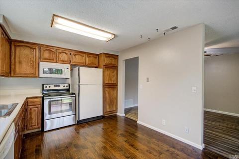 2422 Sunrise Dr, Fairfield, CA 94533 photo 6