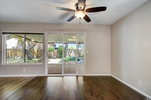 2422 Sunrise Dr, Fairfield, CA 94533 photo 12