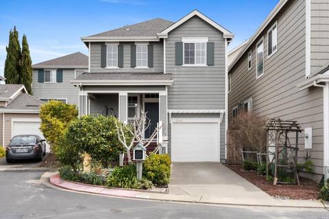 1040 Addison Cir, Petaluma, CA 94952
