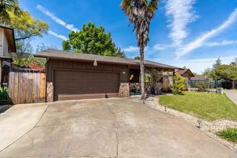 48 Whitmore Ln #B, Ukiah, CA 95482