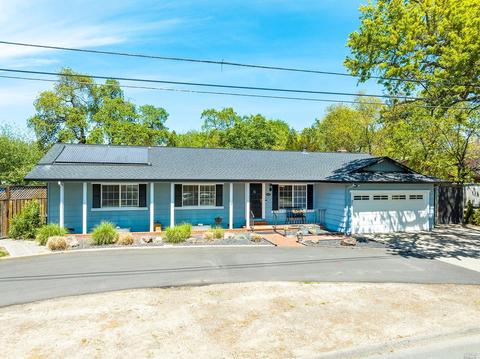 187 Jensen Ln, Windsor, CA 95492