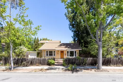 1243 Parkinson Ave, Palo Alto, CA 94301