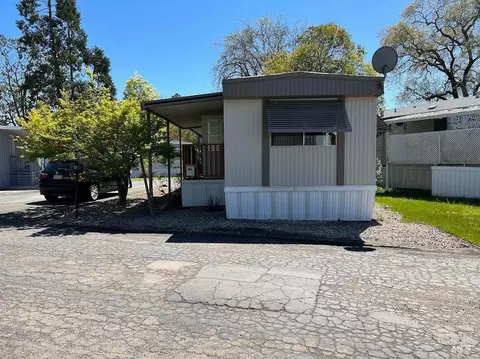 48 Ellie Dr, Santa Rosa, CA 95403