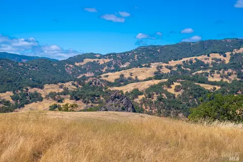 13925 Eagle Rock Rd, Hopland, CA 95449