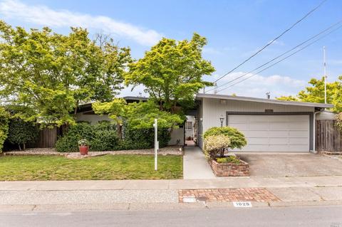 1029 Las Gallinas Ave, San Rafael, CA 94903