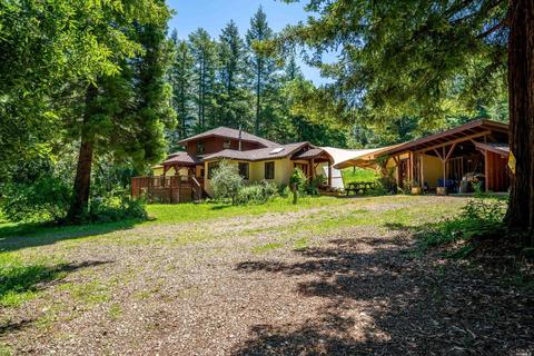 5800 Parducci Rd, Ukiah, CA 95482