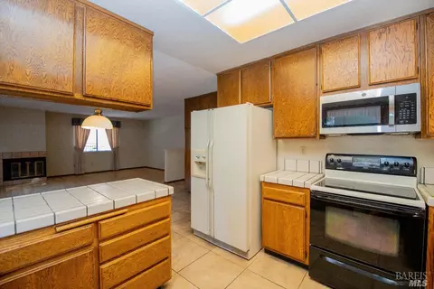 3102 Americano Ct, Fairfield, CA 94533 photo 15