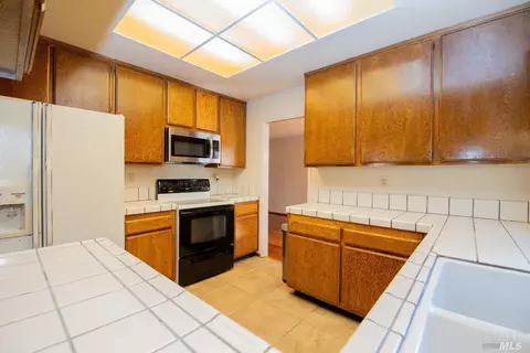 3102 Americano Ct, Fairfield, CA 94533 photo 14