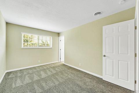 1520 Lassen Ct, Vallejo, CA 94591 photo 13