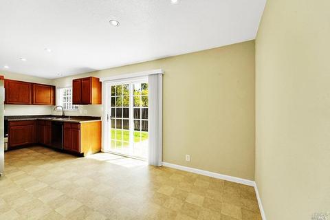 1520 Lassen Ct, Vallejo, CA 94591 photo 7