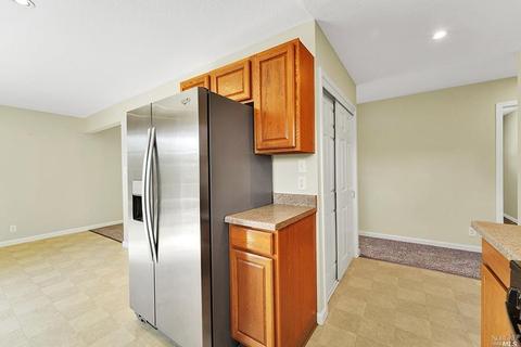 1520 Lassen Ct, Vallejo, CA 94591 photo 12