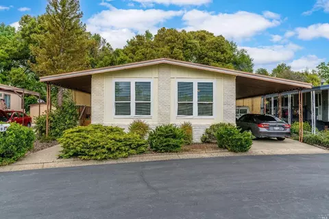 95 Malaga Ct, Ukiah, CA 95482