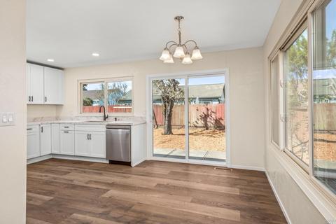 8465 Larch Ave, Cotati, CA 94931 photo 7