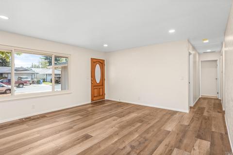 8465 Larch Ave, Cotati, CA 94931 photo 6