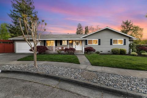 2318 Warwick Dr, Santa Rosa, CA 95405