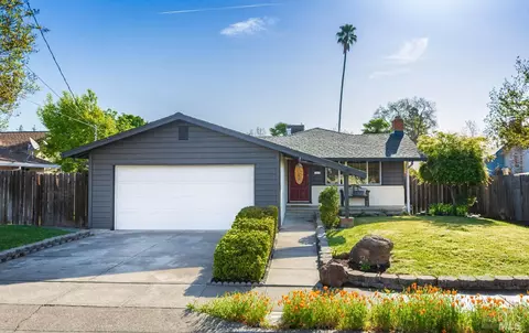 2570 Butte St, Napa, CA 94558