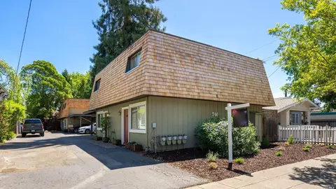 740 Orchard St, Santa Rosa, CA 95404