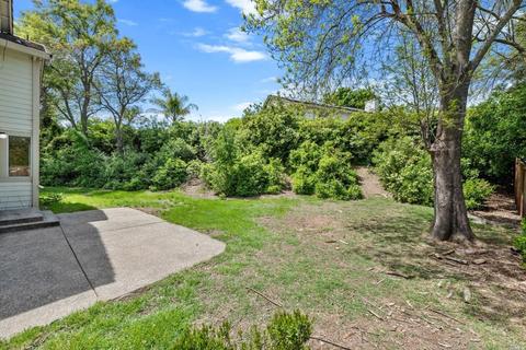 2153 Crestview Ct, Fairfield, CA 94534 photo 6
