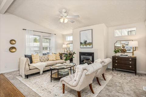 935 Champagne Cir S, Calistoga, CA 94515