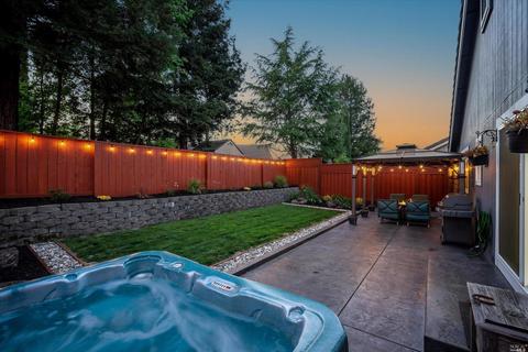 379 Sugar Maple Ln, Windsor, CA 95492 photo 3