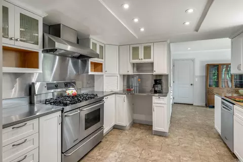 122 Vineyard Cir, Sonoma, CA 95476 photo 11