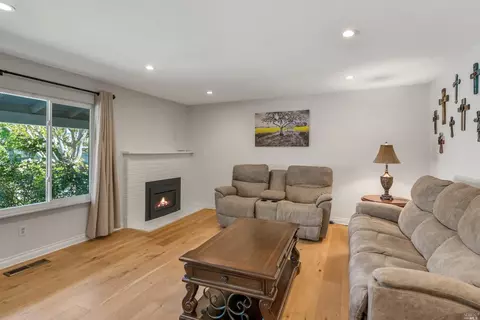 122 Vineyard Cir, Sonoma, CA 95476 photo 7